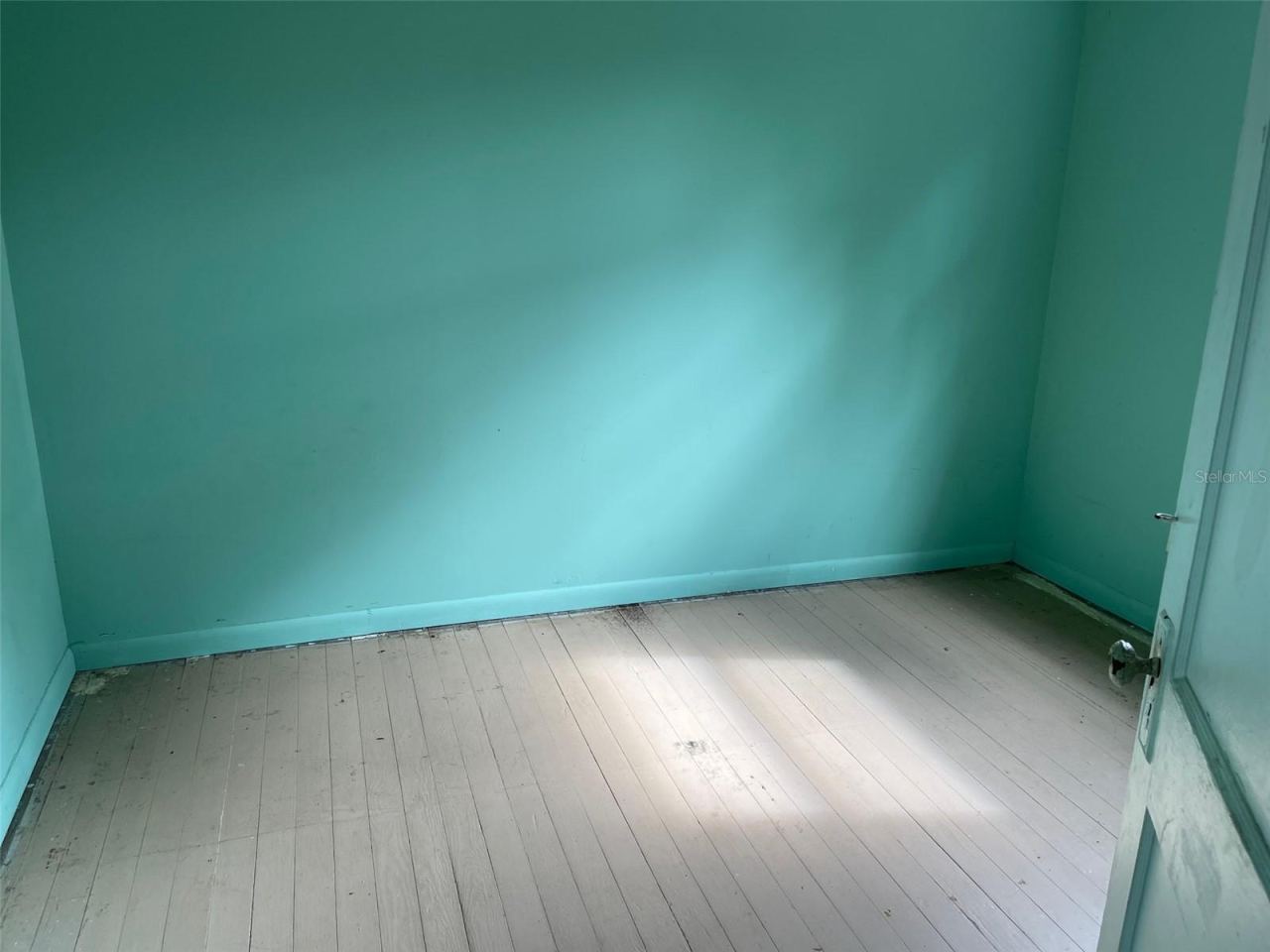 Photo 10 of 11: Bedroom 2