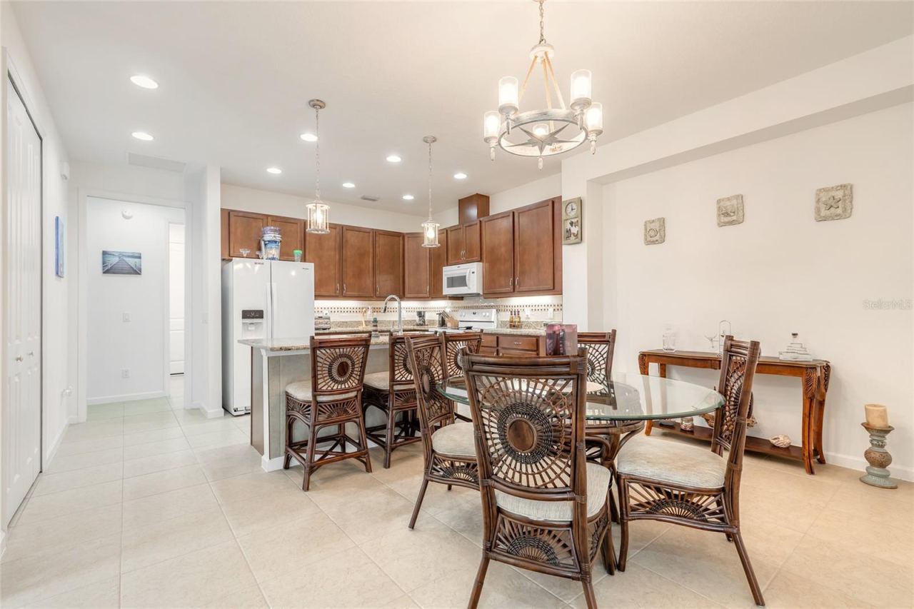 Photo 12 of 20: Open floor plan - dining room
