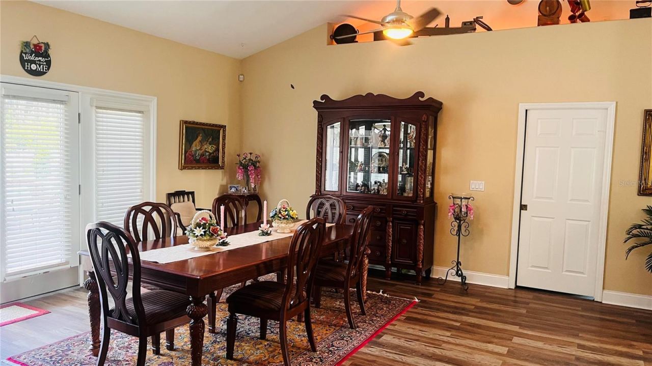 Photo 4 of 15: DINING ROOM AREA