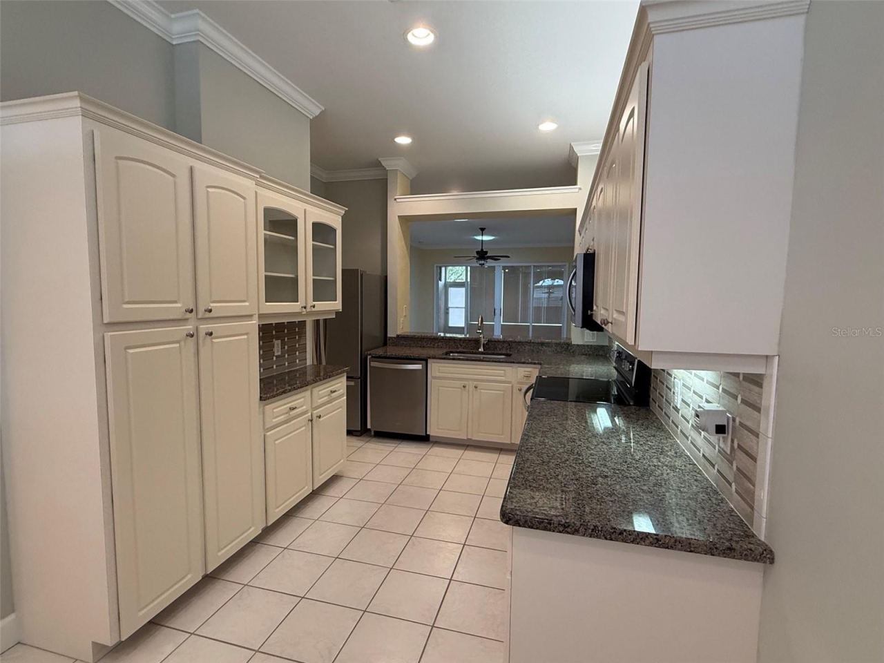Photo 5 of 20: Kitchen