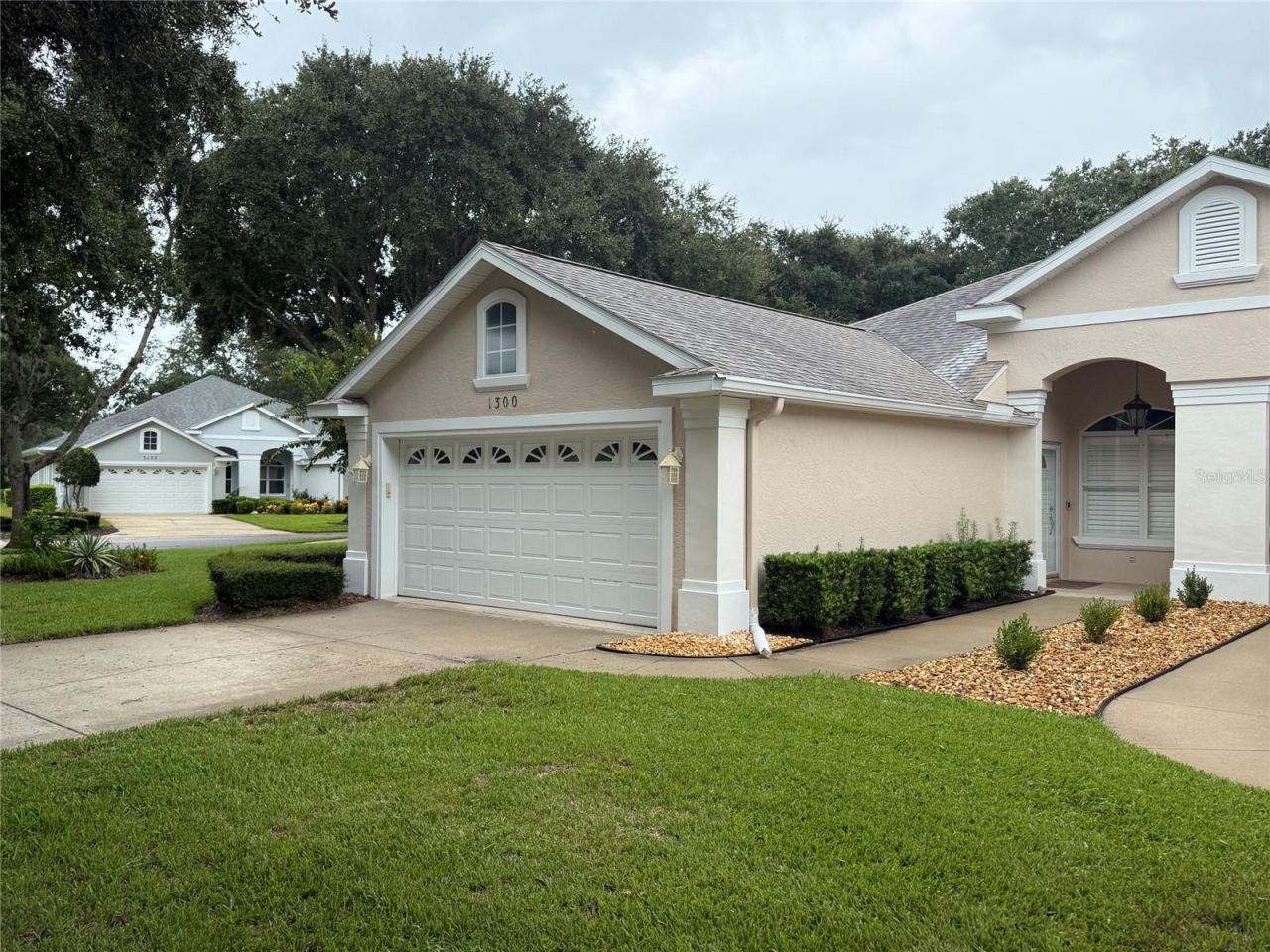 Photo 1 of 20: Front