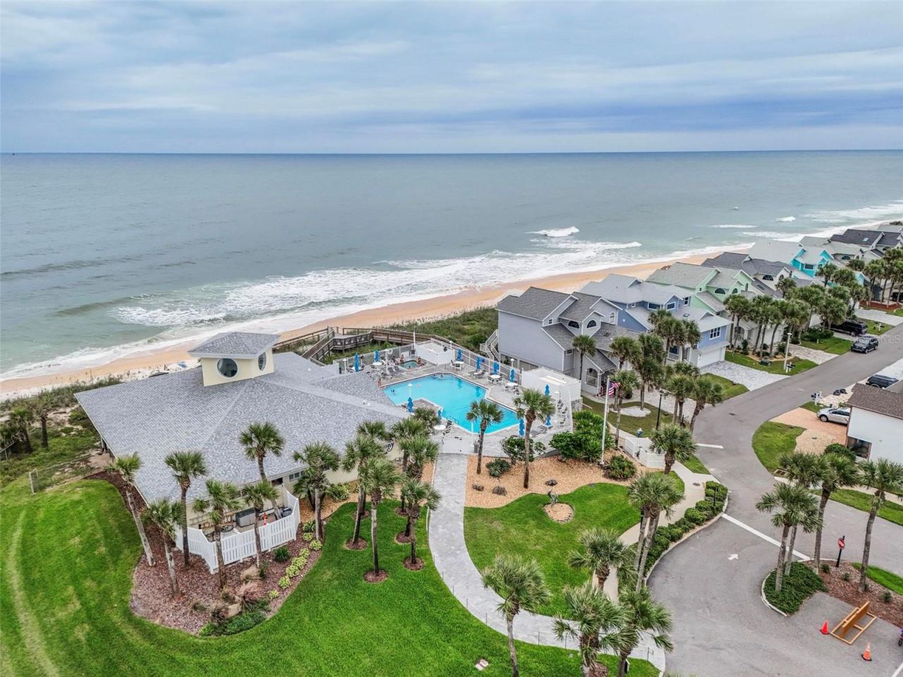 Photo 19 of 20: Aerial view of Clubhouse pool and spa