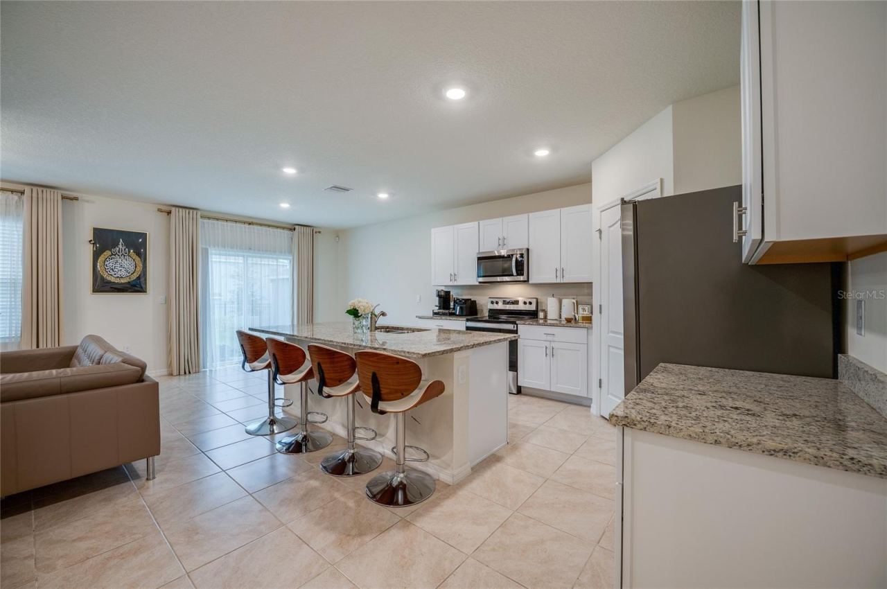 Photo 13 of 20: Kitchen/Living Room Combo