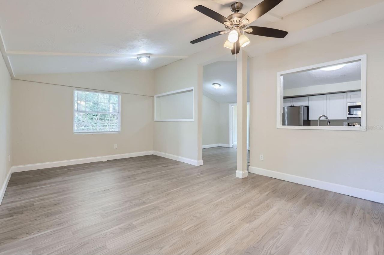 Photo 10 of 20