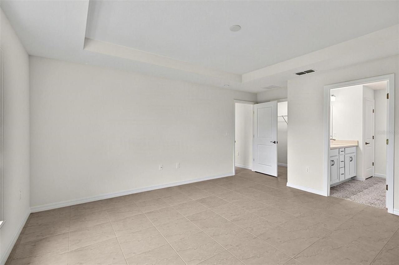 Photo 16 of 20
