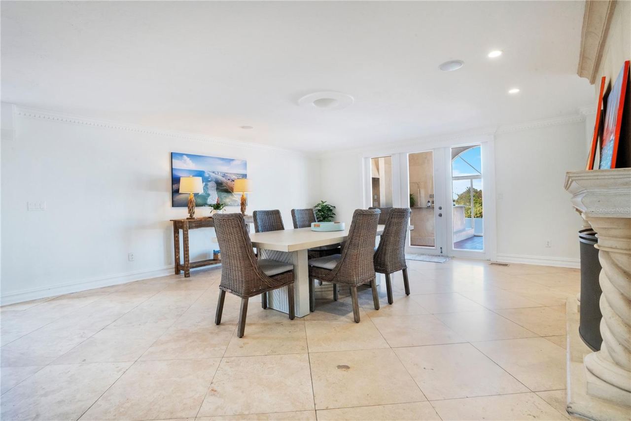 Photo 11 of 20: Dining Room 1