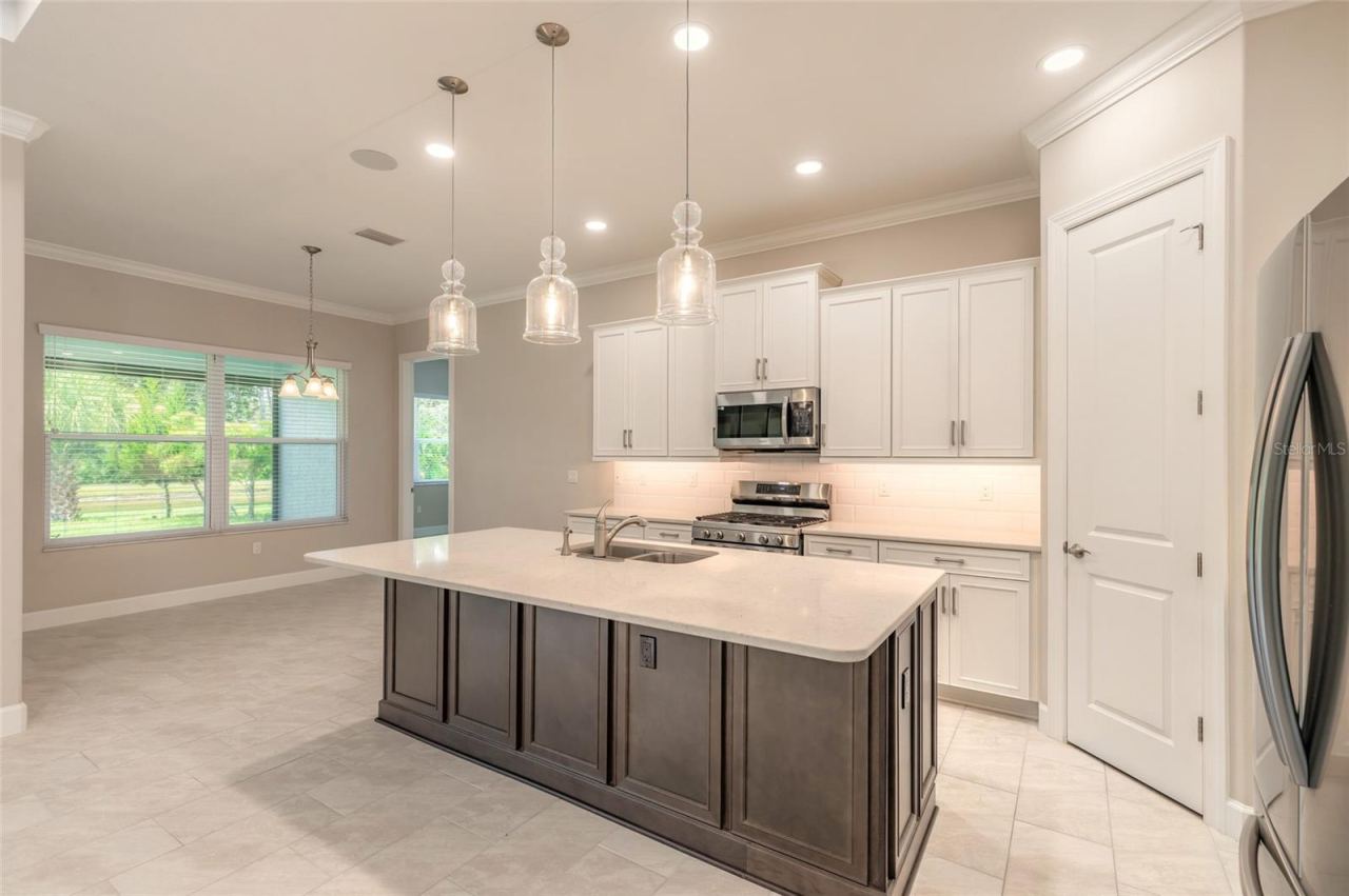 Photo 11 of 20: Kitchen Island
