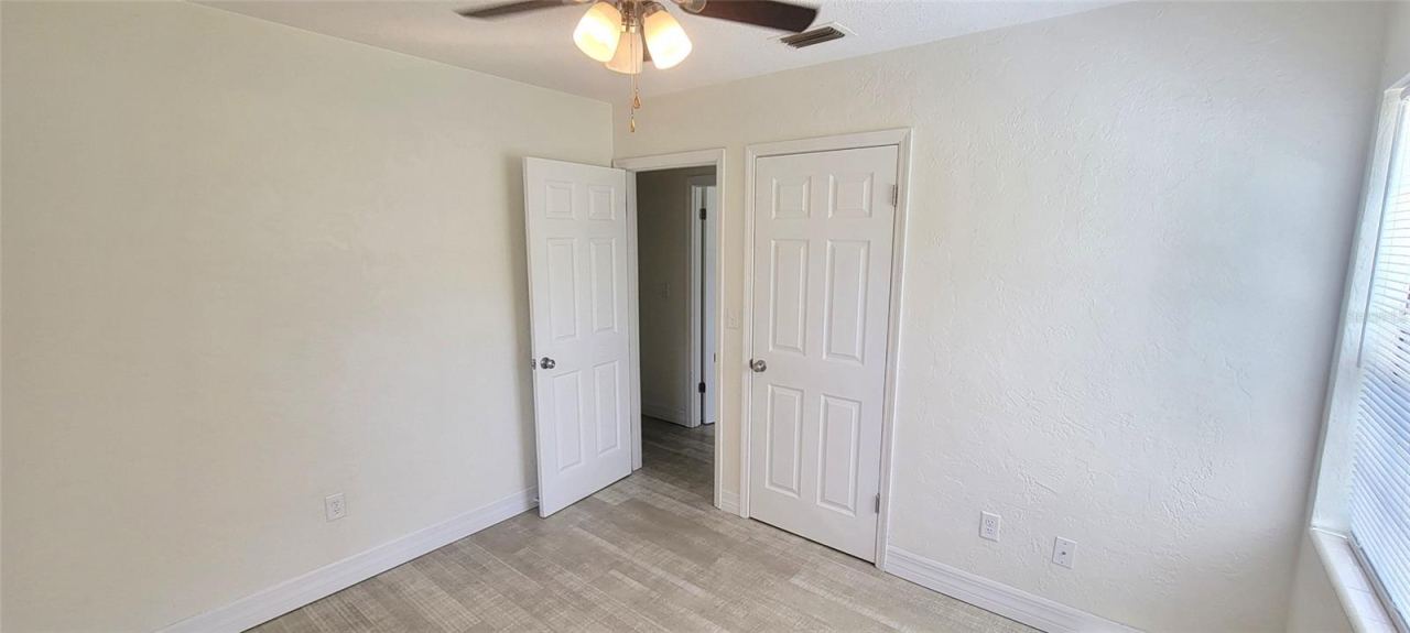 Photo 16 of 20