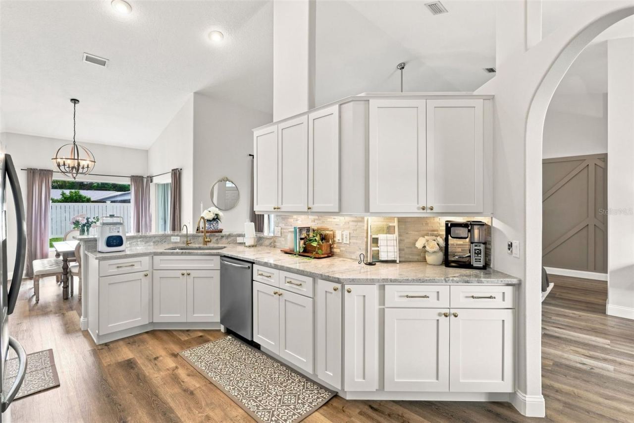 Photo 5 of 20: There is SOOO much storage space in these beautiful cabinets!
