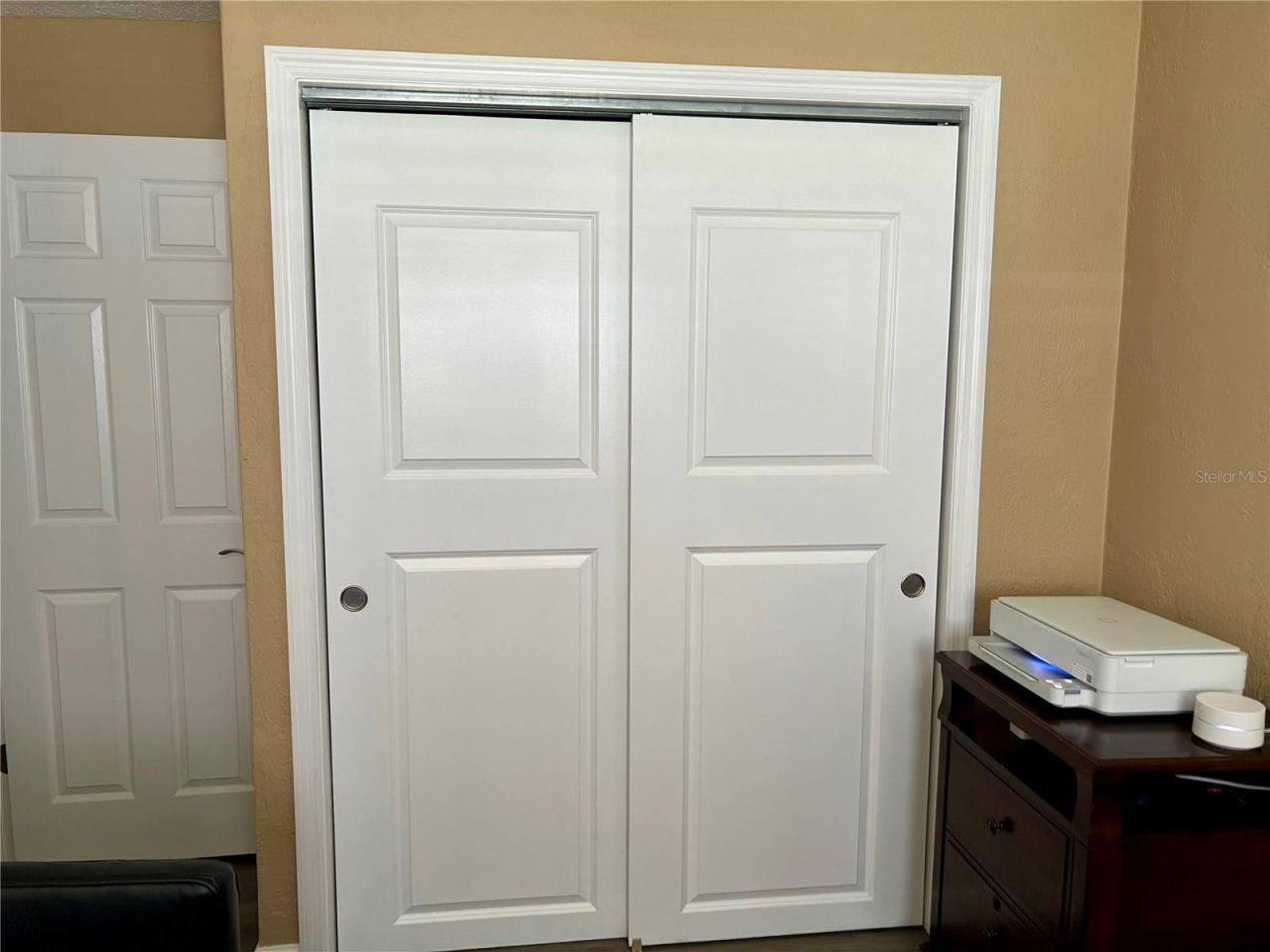Photo 18 of 20: 1638 Paradise 3rd Bedroom Closet