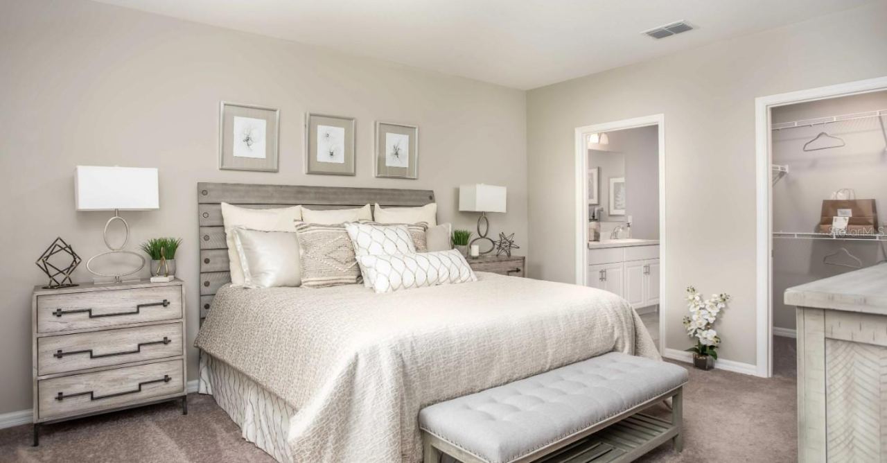 Photo 12 of 20: Model home - actual features may vary.