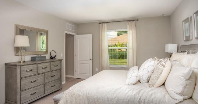 Photo 13 of 20: Model home - actual features may vary.
