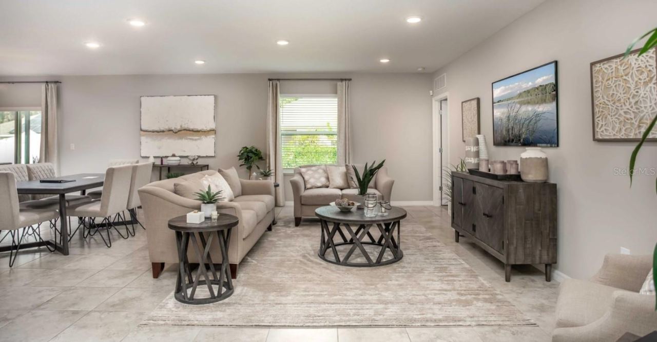 Photo 8 of 20: Model home - actual features may vary.