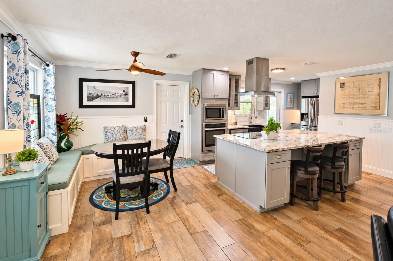 Photo 10 of 20: Open floor plan is perfect for Florida lifestyle.