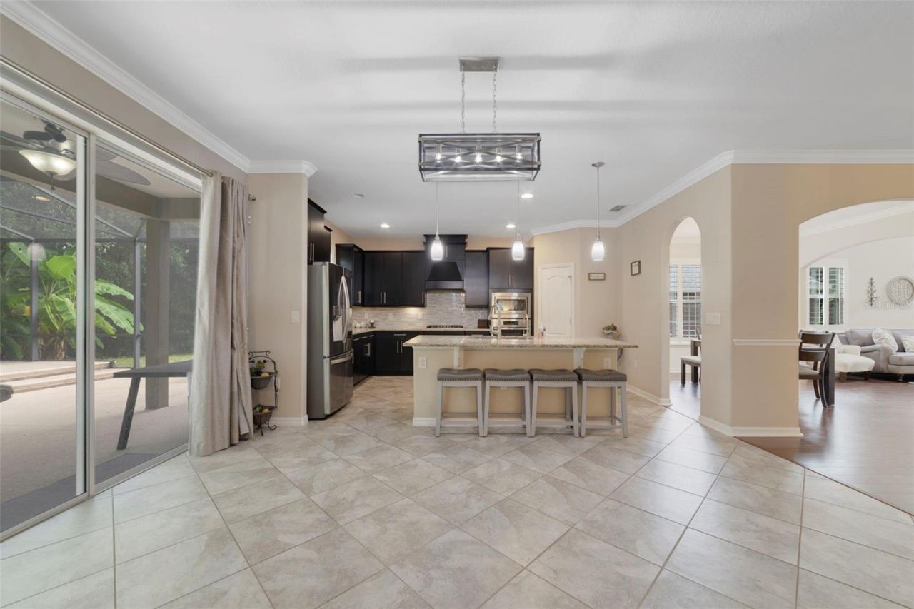 Photo 8 of 20: Living room / Kitchen
