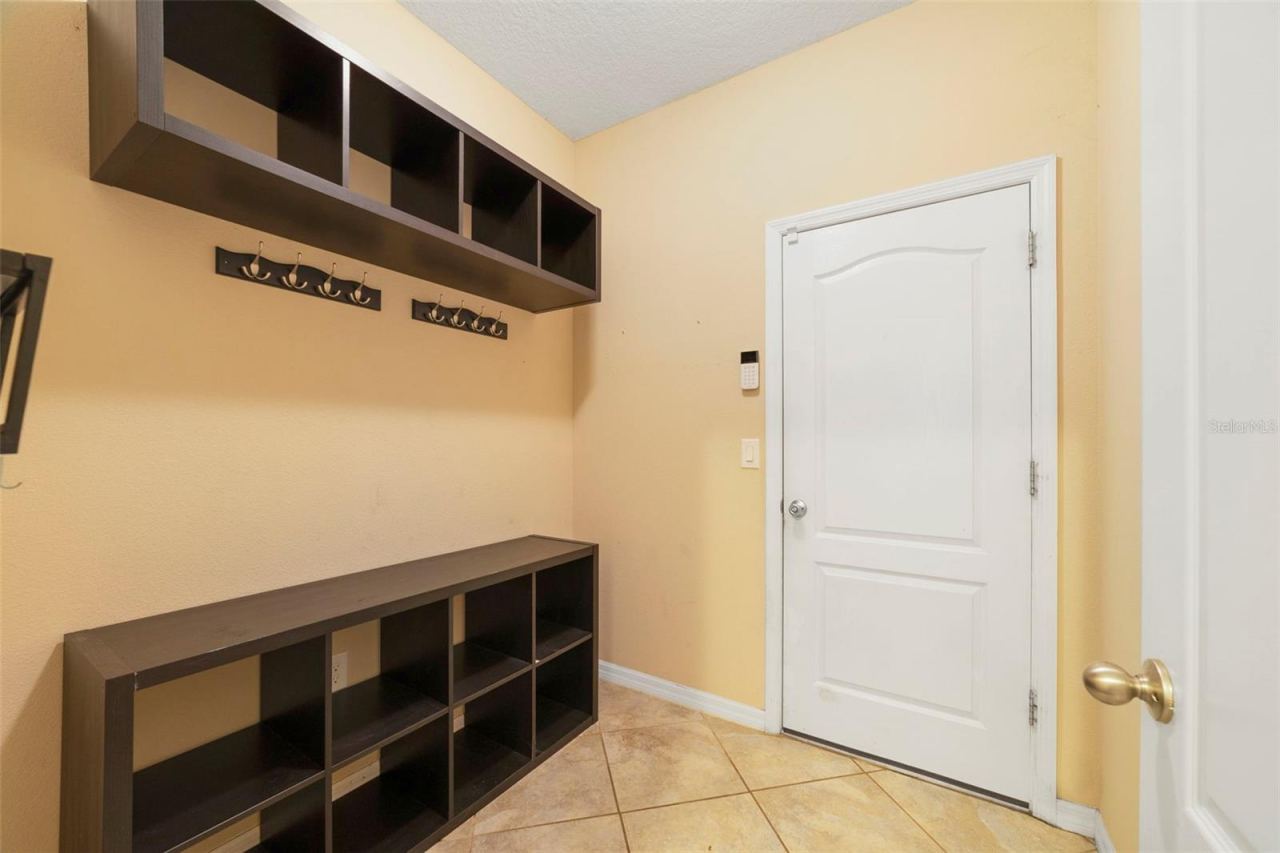 Photo 13 of 20: Mudroom / Garage Entry way