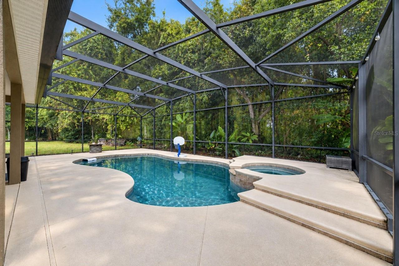 Photo 5 of 20: Pool - Image 1