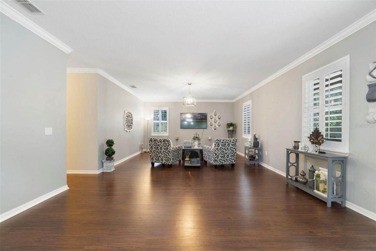 Photo 9 of 20: Living Room - Image 1