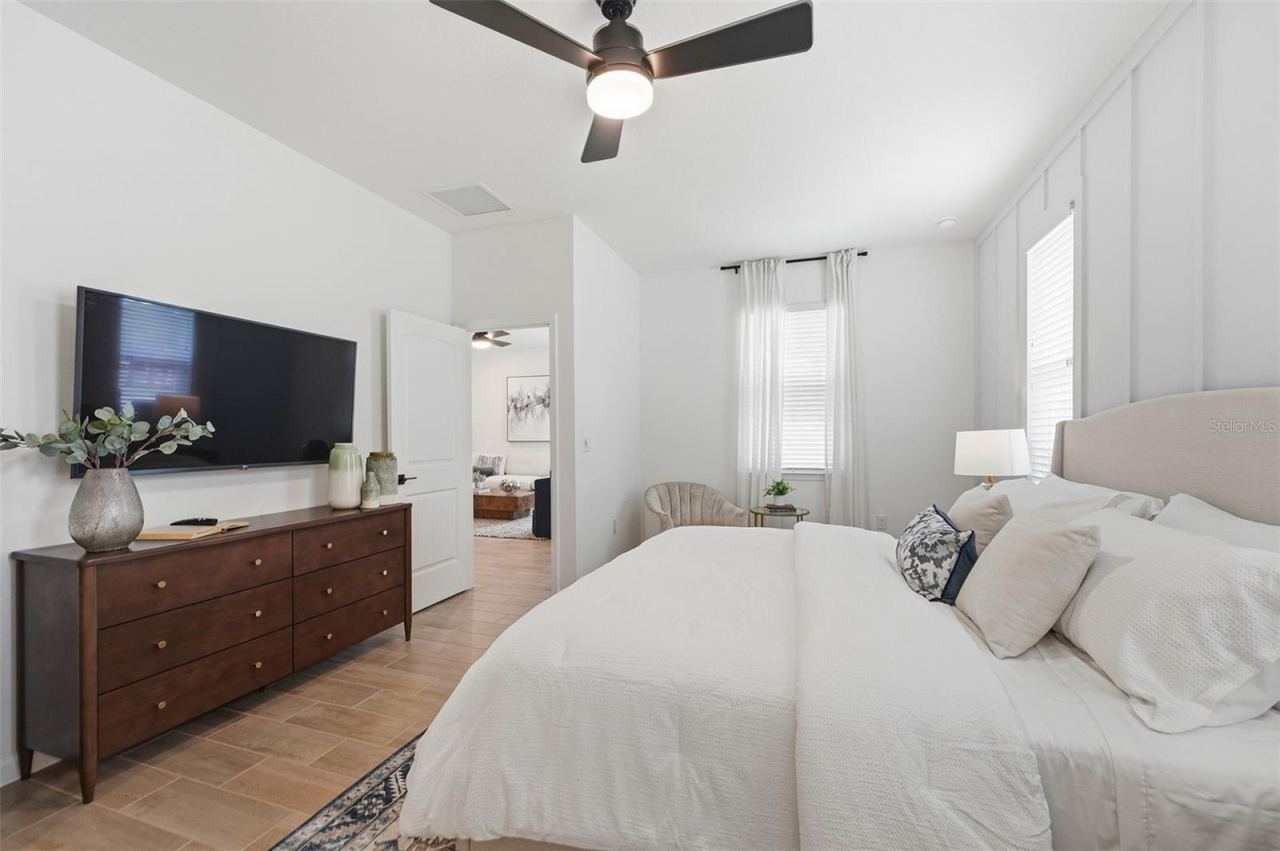 Photo 4 of 9: Master Bedroom