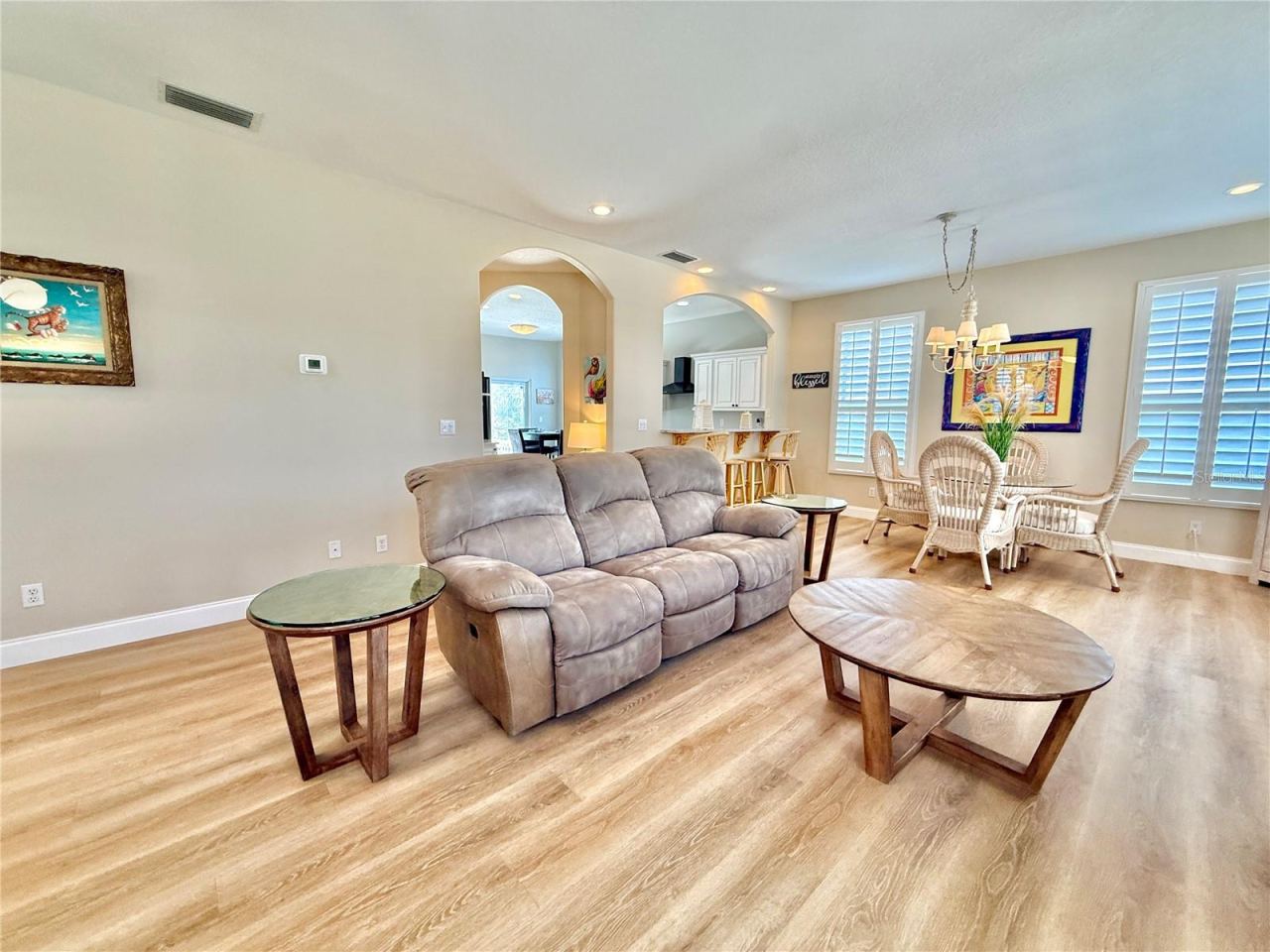 Photo 6 of 20: 2nd Floor Living Area