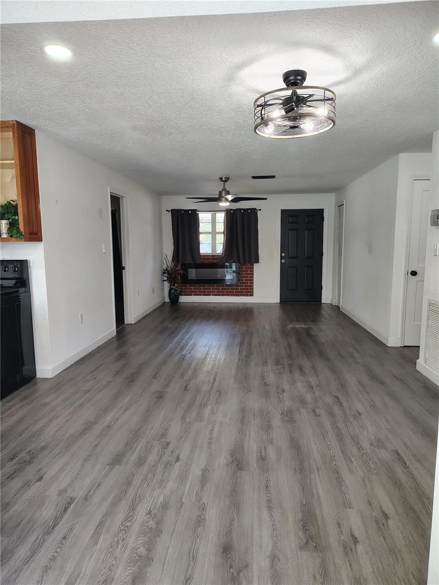 Photo 8 of 20