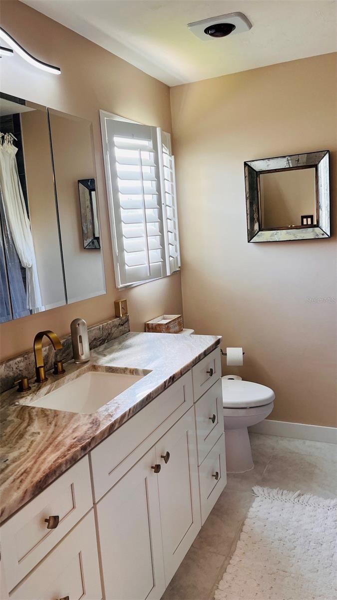 Photo 12 of 20: PRIMARY ENSUITE BATH