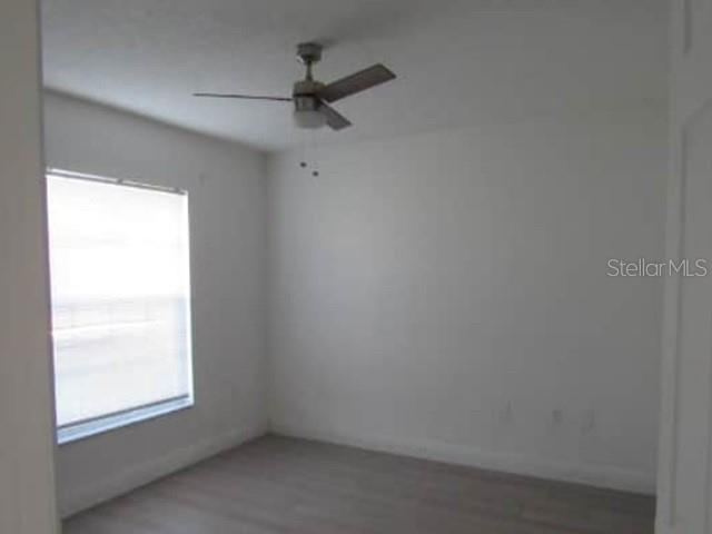 Photo 4 of 9