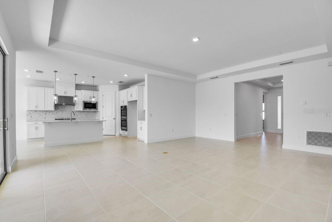 Photo 13 of 20: 672 Junonia Boulevard - Ready Now!