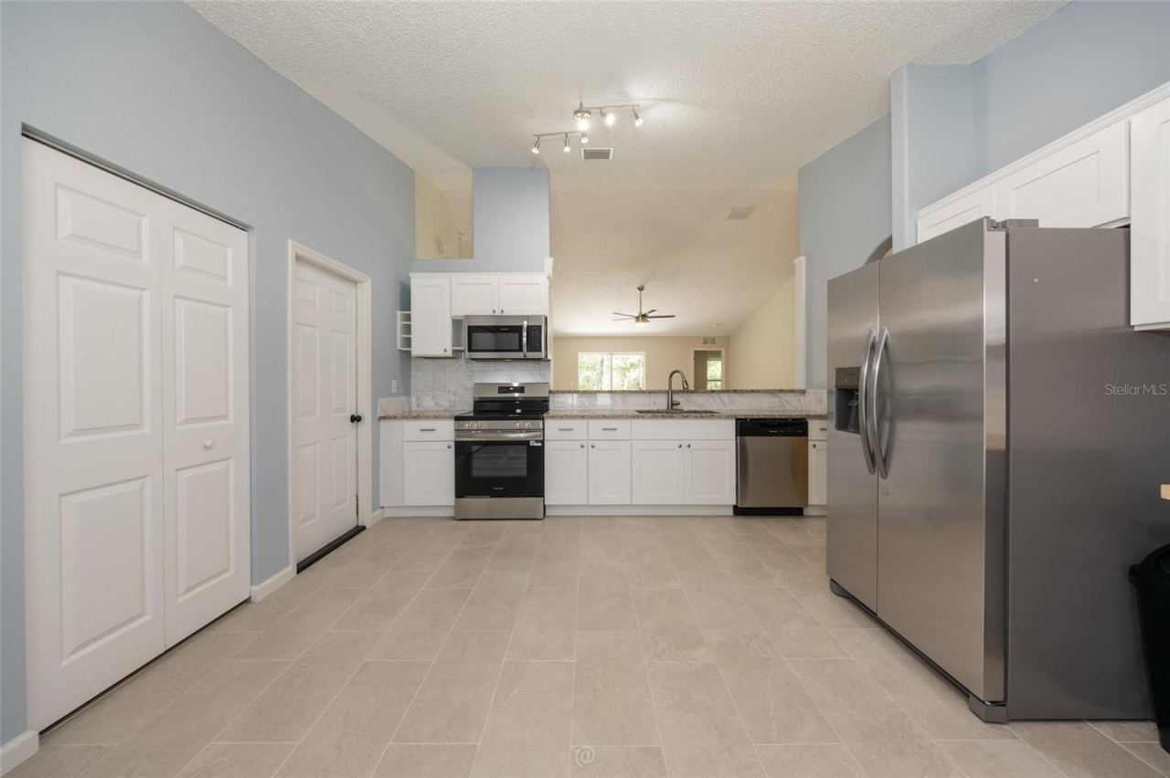 Photo 5 of 20: modern kitchen with all the i