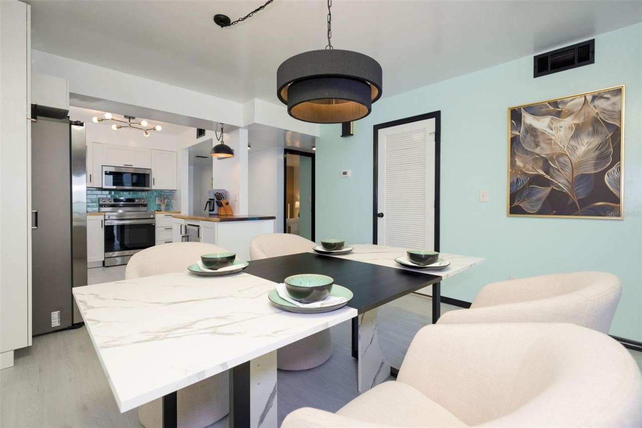 Photo 11 of 20