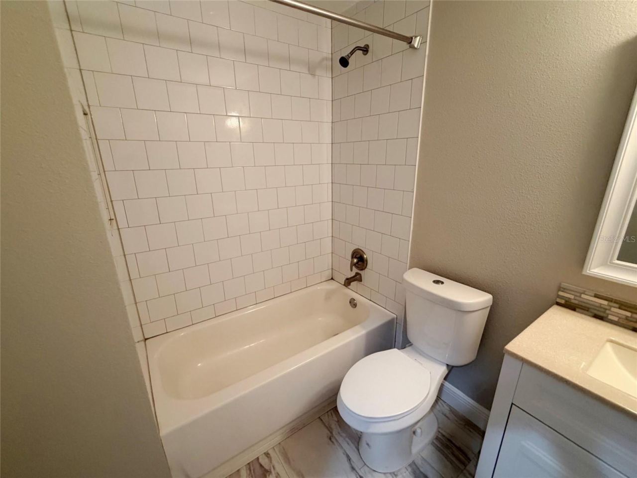 Photo 14 of 20
