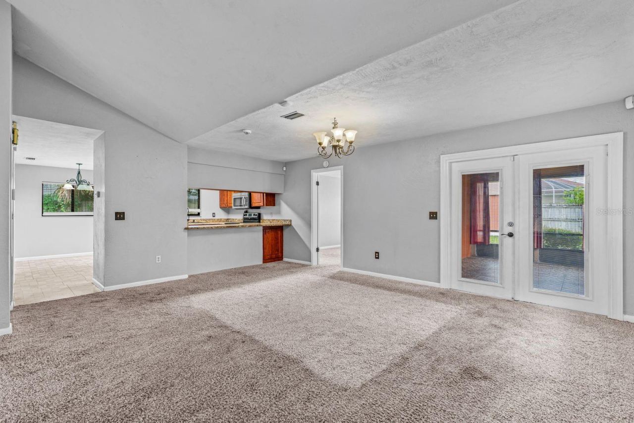 Photo 8 of 20: dining area