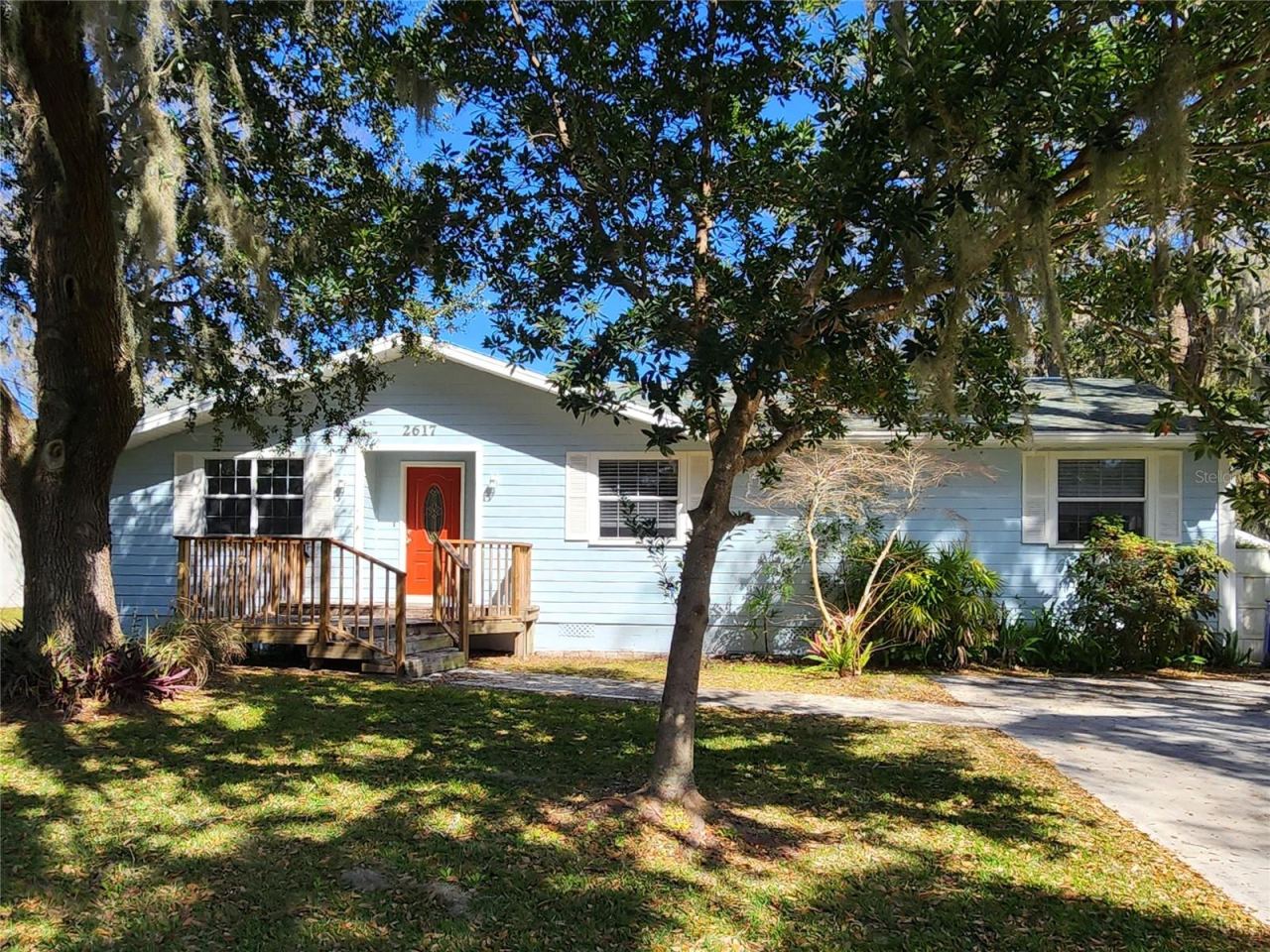 Photo 1 of 20: Front of the House