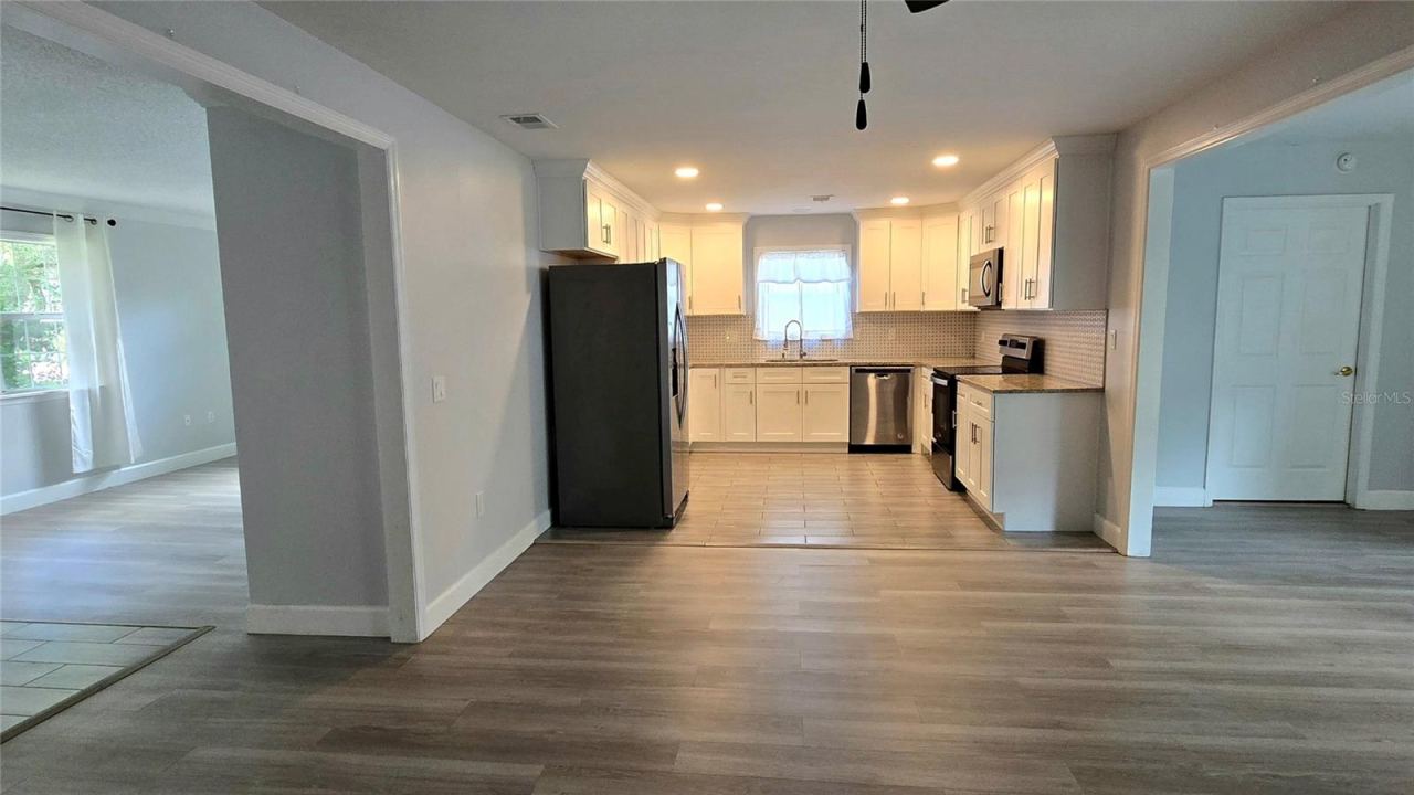Photo 12 of 20: Spacious Dining Area