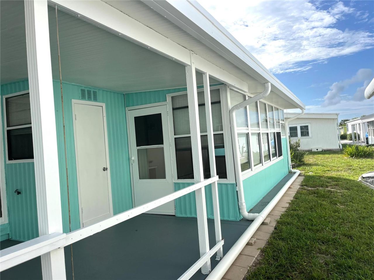 Photo 10 of 20