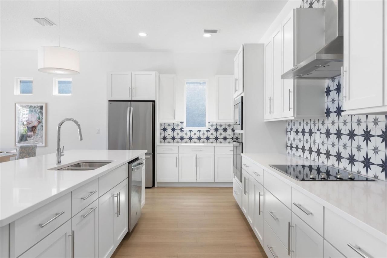 Photo 6 of 20: Kitchen