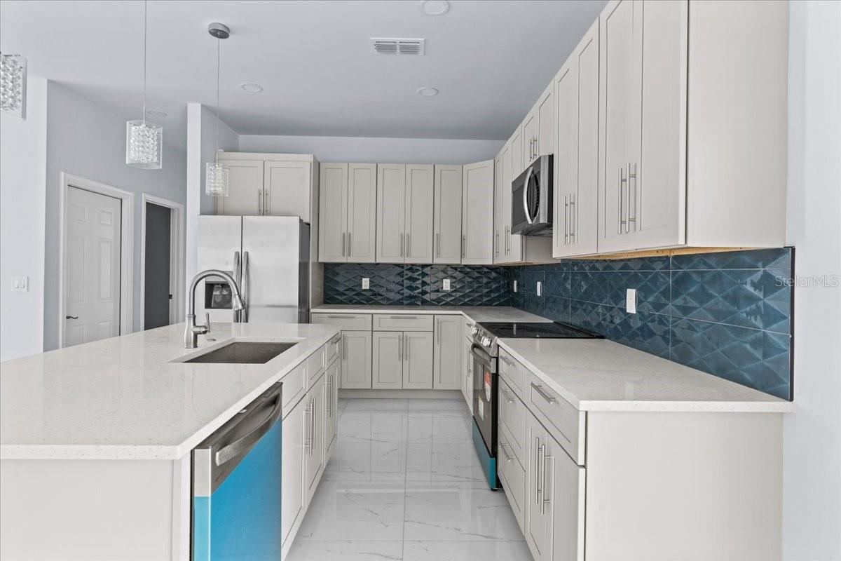 Photo 11 of 20