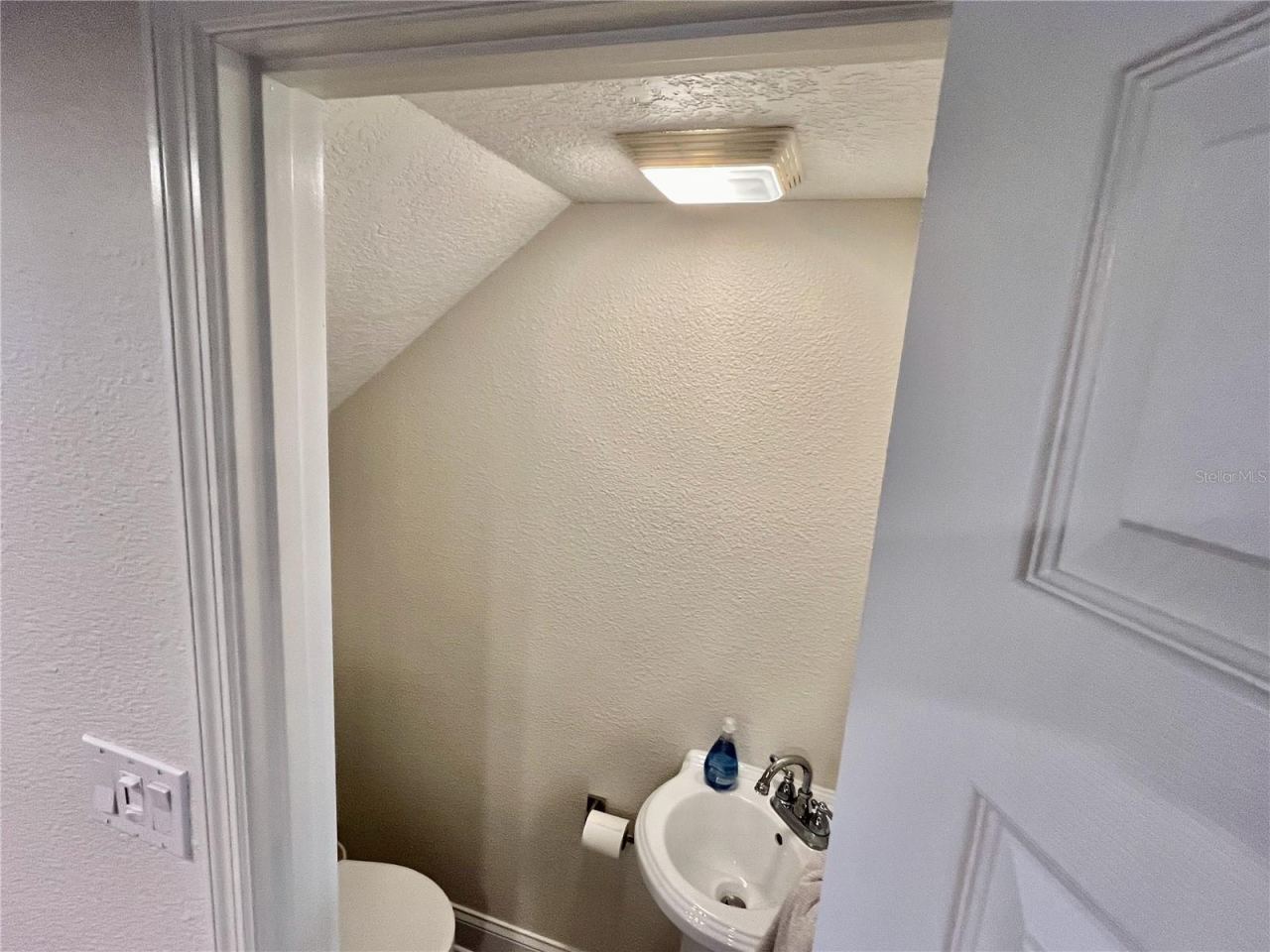 Photo 11 of 20: DOWNSTAIRS POWDER ROOM