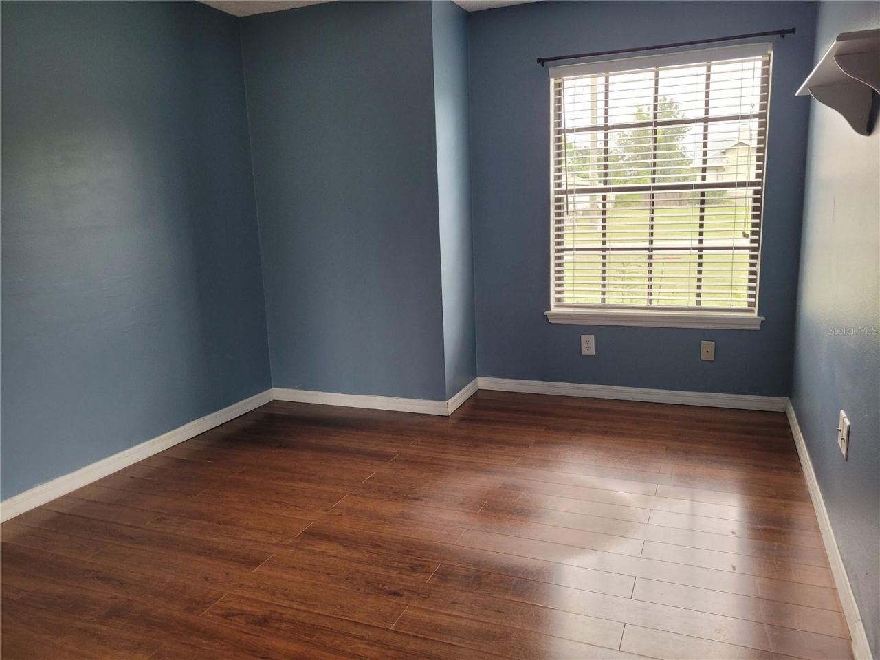 Photo 9 of 20