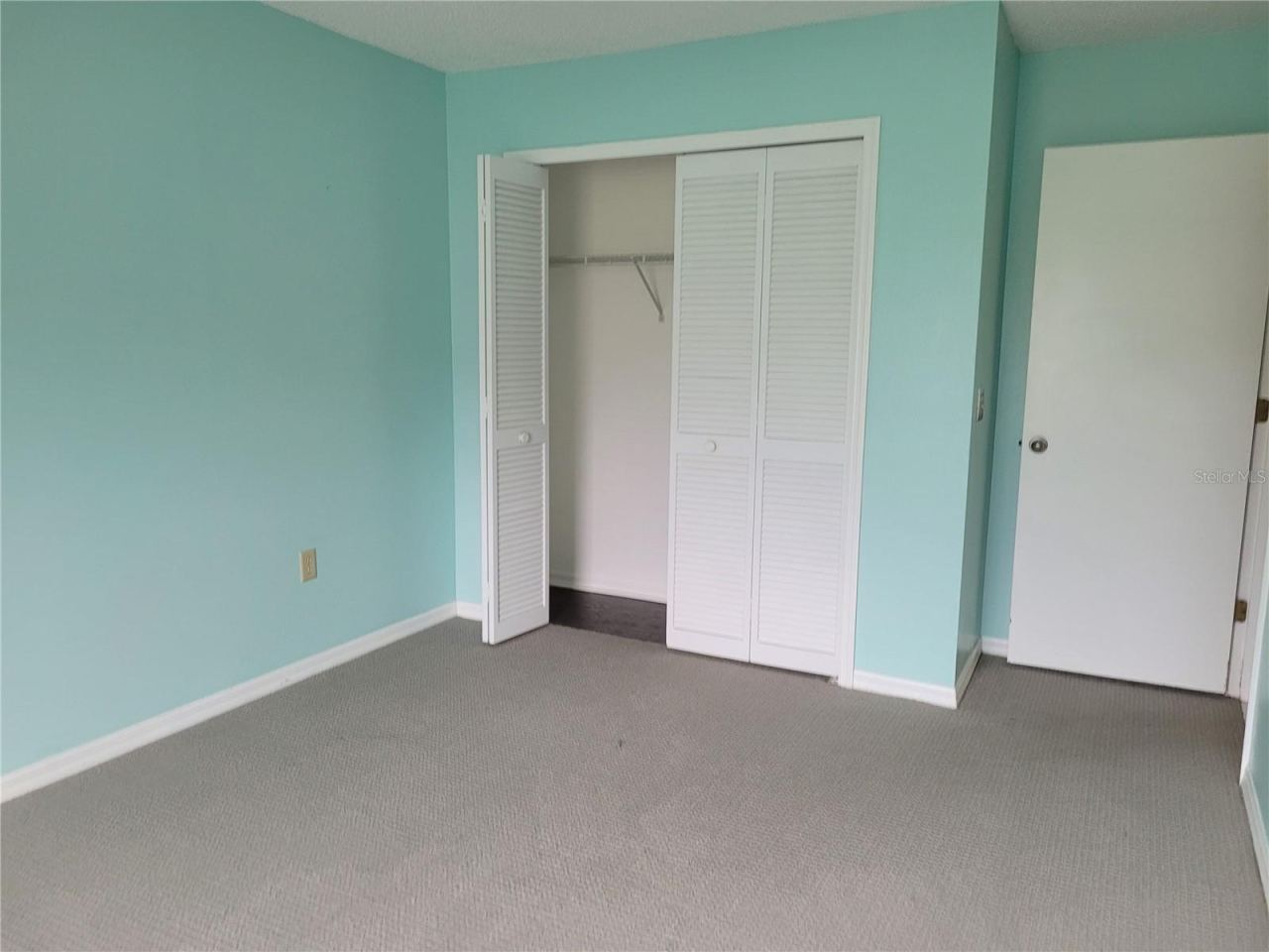 Photo 10 of 20