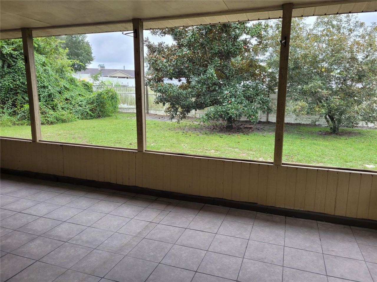 Photo 14 of 20