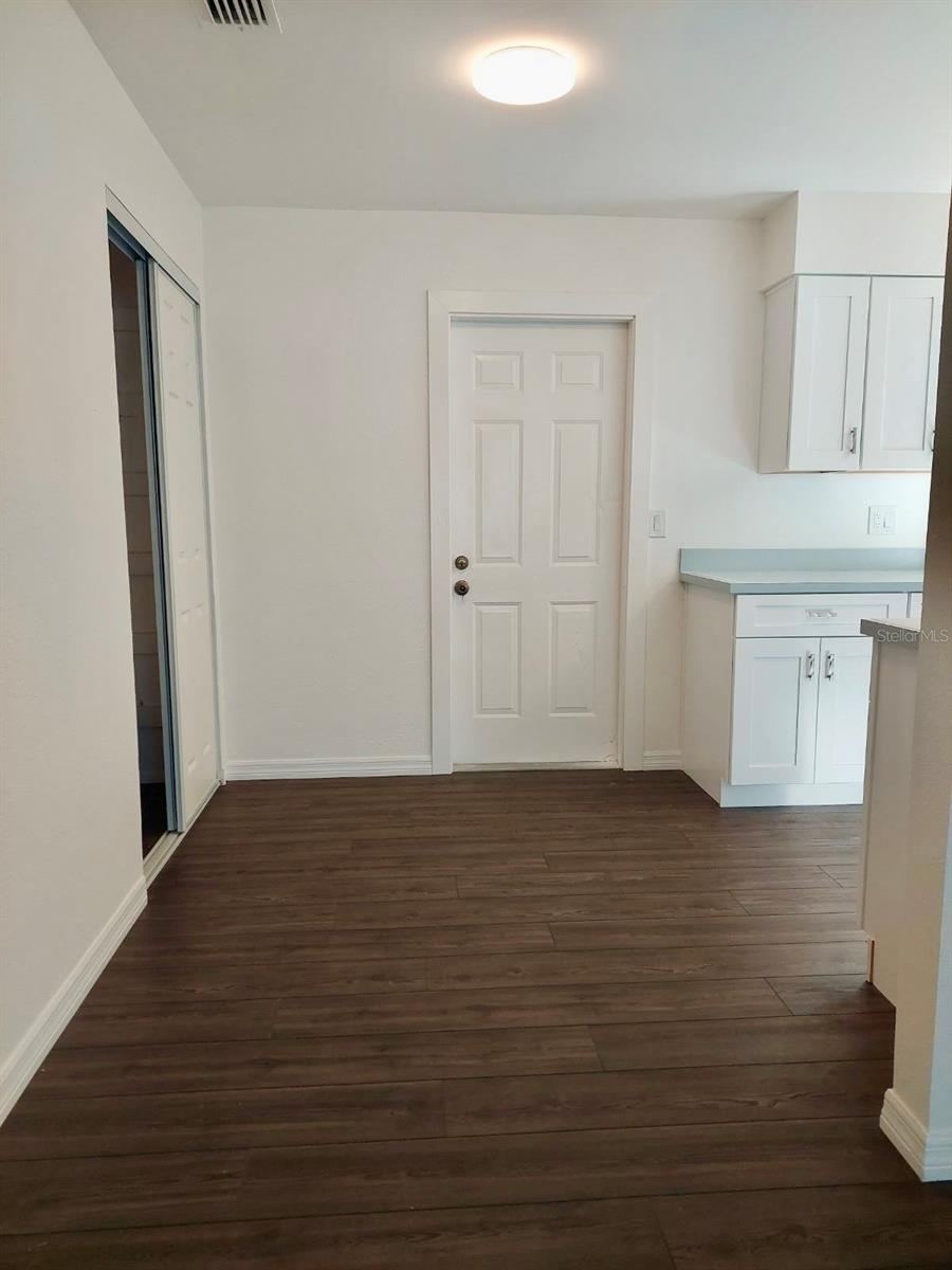 Photo 9 of 20: Dining area