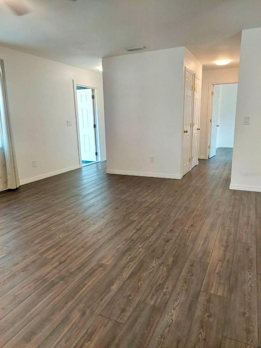 Photo 5 of 20: Livingroom 1