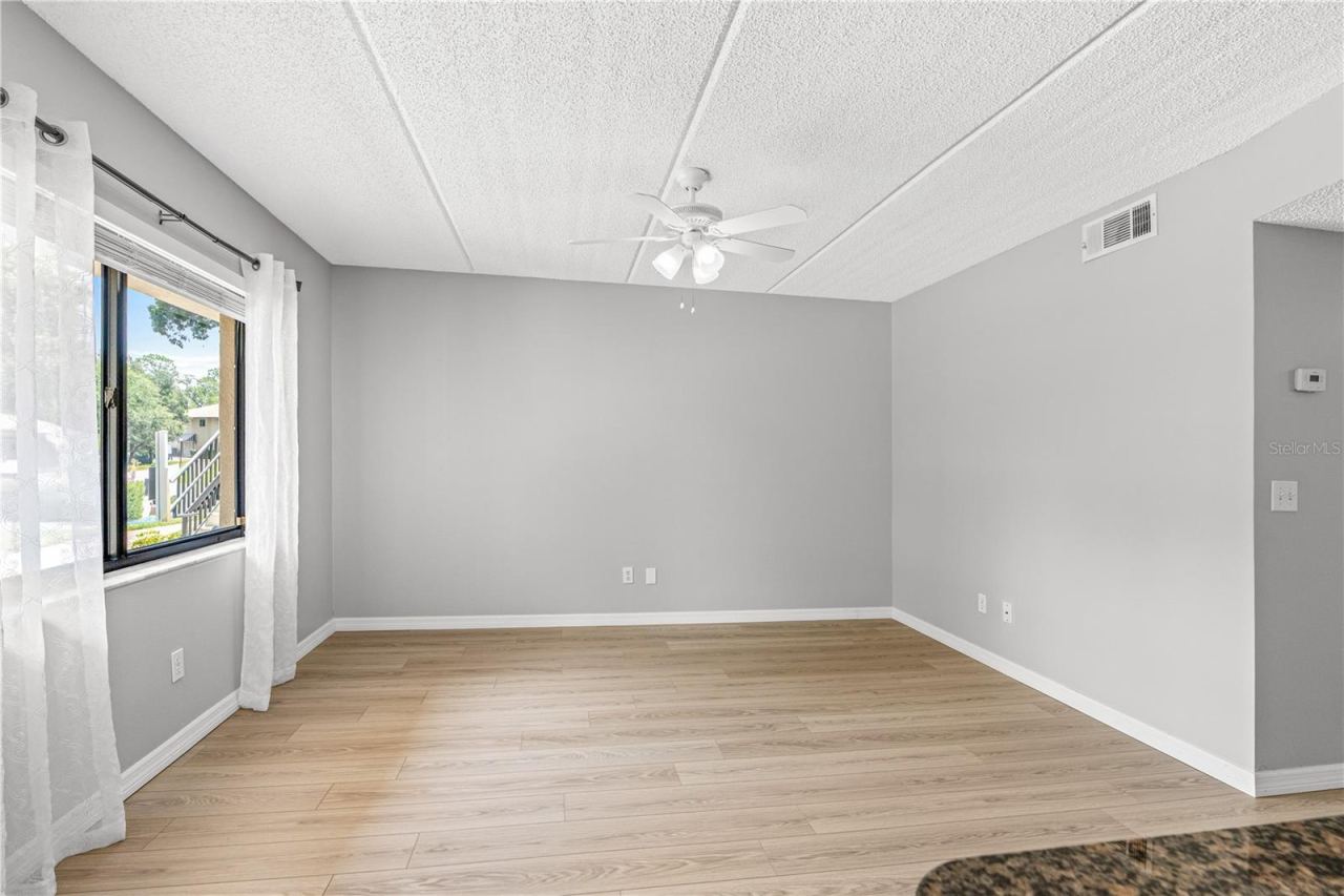 Photo 10 of 20