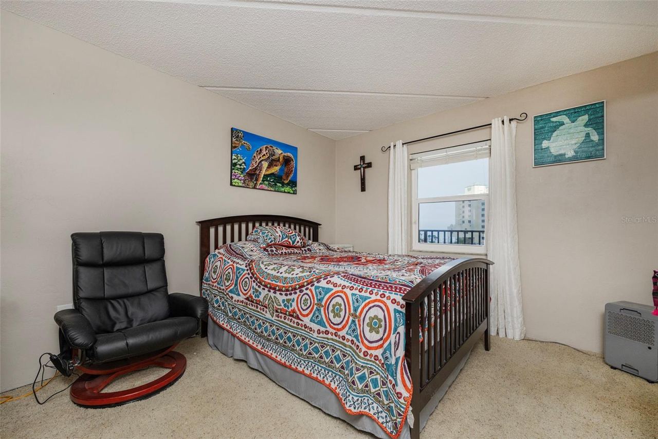 Photo 9 of 20