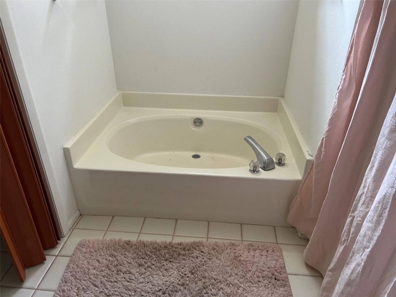 Photo 19 of 20