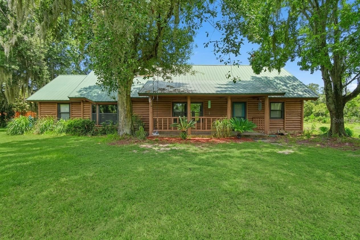 Photo 1 of 20