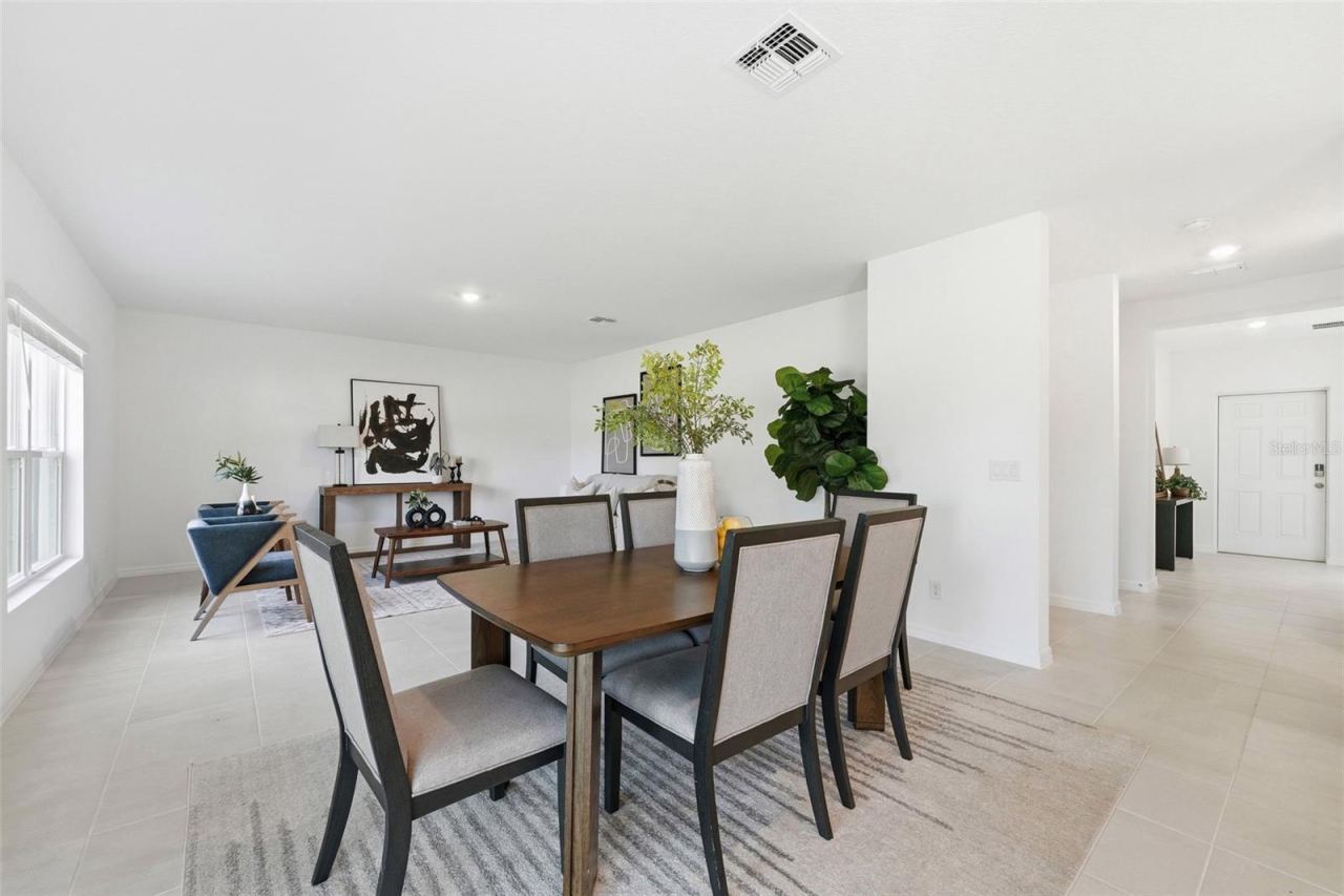Photo 12 of 20: Dining / Great Room