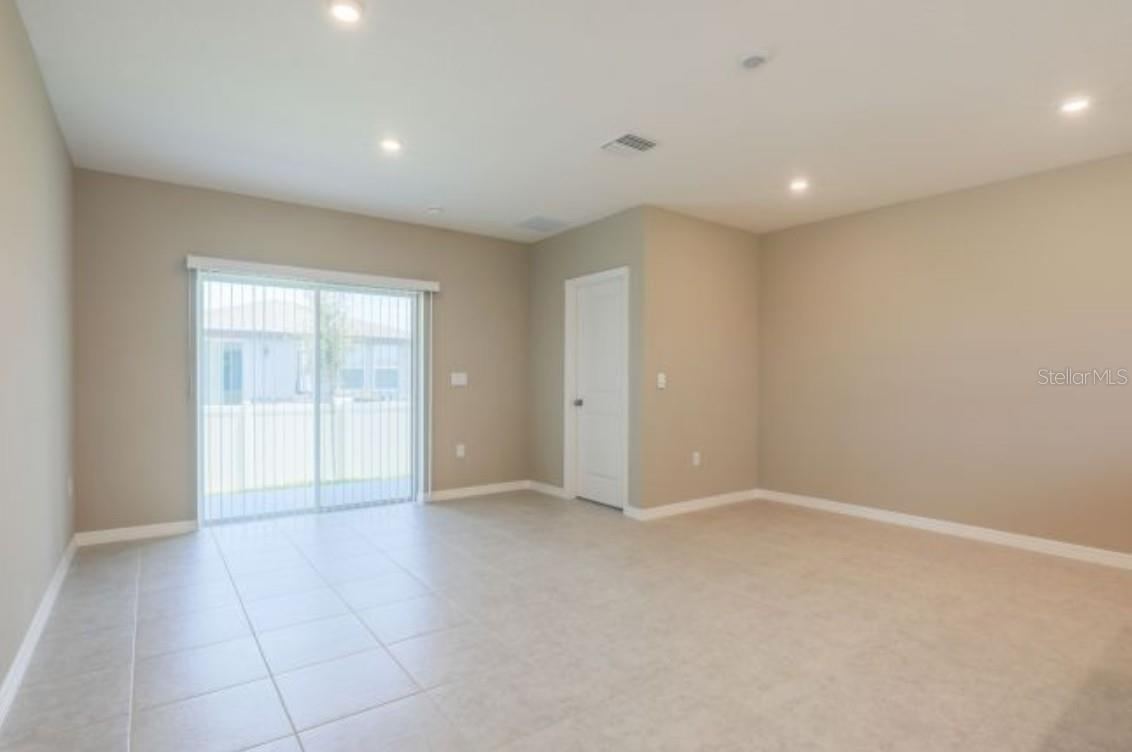 Photo 6 of 15: Model home - actual features may vary.