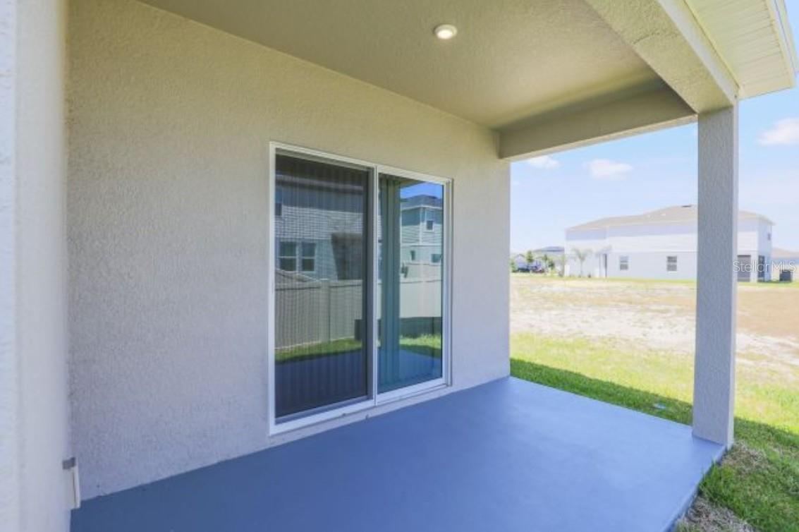 Photo 10 of 15: Model home - actual features may vary.